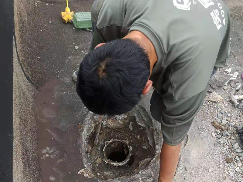 浴室地漏漏水到樓下怎么辦？地漏漏水用